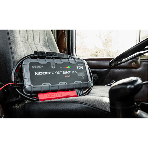 GB250+ Boost&reg; Max Jump Starter Kelford
