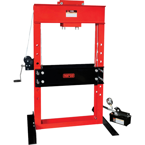Presse pour atelier op&eacute;r&eacute;e par une pompe/hydraulique &agrave; air, Capacit&eacute; 50 tonnes Kelford
