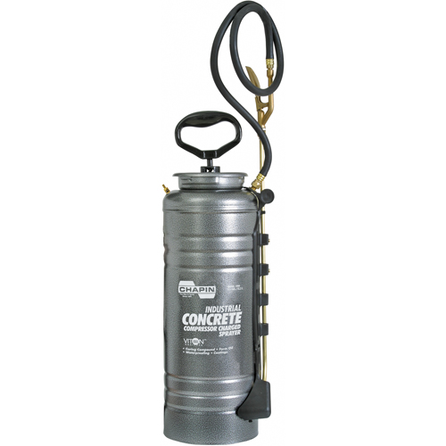 Pulv&eacute;risateurs Pump Free charg&eacute;s par compresseur, 3,5 gal. (13,25 L), Acier, Lance de 24" Kelford