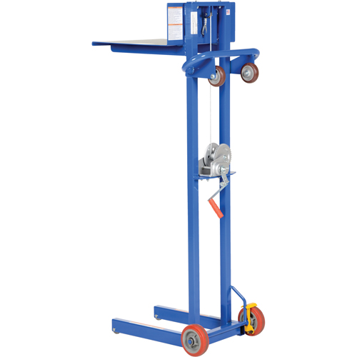 Empileur &agrave; plateforme, M&eacute;canisme Treuil manuel, Capacit&eacute; de 400 lb, Levage max de 58" Kelford