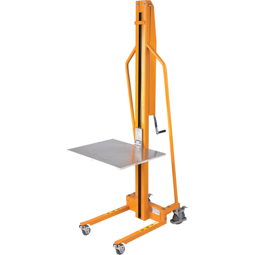 Empileur &agrave; plateforme, M&eacute;canisme Treuil manuel, Capacit&eacute; de 220 lb, Levage max de 58-1/2" Kelford