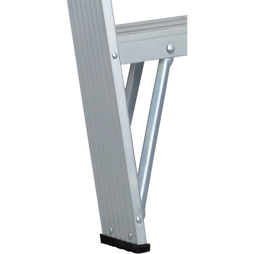 Commercial Duty Stepladders (2400 Series), 4', Aluminum, 225 lbs. Capacity, Type 2 Kelford