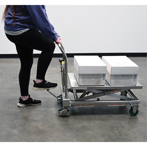 Table &eacute;l&eacute;vatrice hydraulique &agrave; ciseaux, 31-1/2" lo x 19-1/2" la, Acier inoxydable, Capacit&eacute; 550 lb Kelford