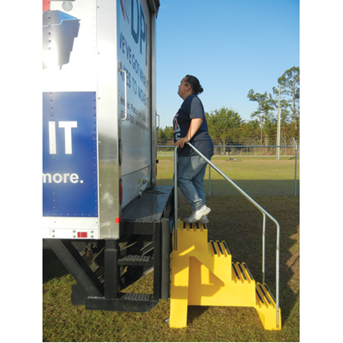 Escabeau industriel, 4 marches, 43" x 22-1/2" x Hauteur 66" Kelford