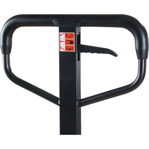 Transpalettes hydrauliques &agrave; fourche de 8', 96" lo x 27" la, capacit&eacute; 4400 lb Kelford