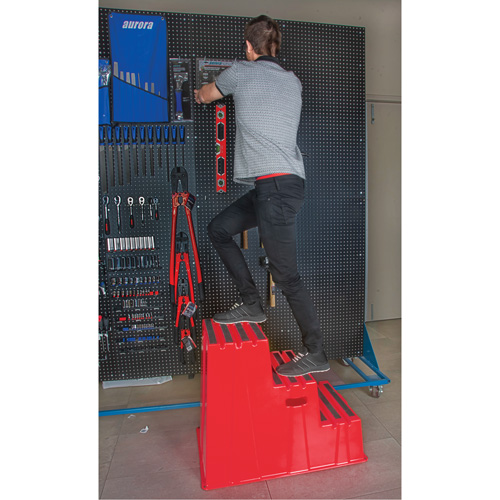 Escabeau industriel, 3 marches, 34-13/16" x 22-7/16" x Hauteur 28-1/2" Kelford