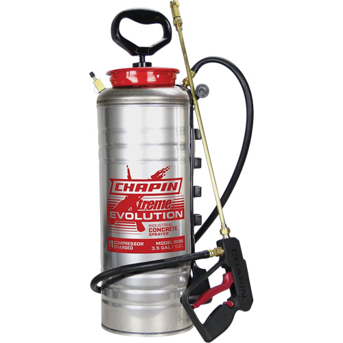 Pulv&eacute;risateur de b&eacute;ton &agrave; r&eacute;servoir Evolution, 3,5 gal. (13,2 L), Acier inoxydable, Lance de 19" Kelford