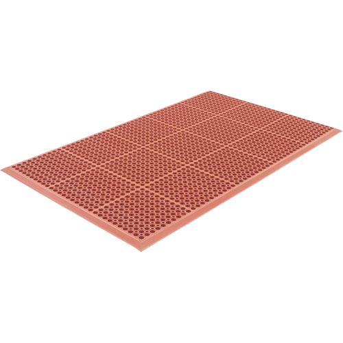 Competitor Series Mats, Slotted, 3' x 5' x 7/8", Orange, Natural Rubber Kelford