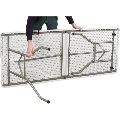 Table se pliant en deux, Rectangulaire, 72" l x 30" la, Poly&eacute;thyl&egrave;ne, Blanc Kelford