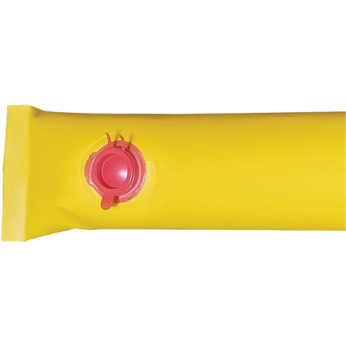 Barrage de d&eacute;rivation rempli d'eau Kelford