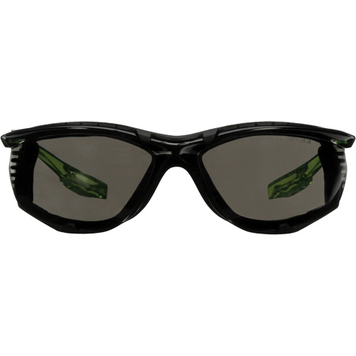 Lunettes de s&eacute;curit&eacute; de s&eacute;rie Solus CCS, Lentille Gris, Antibu&eacute;e/Anti-&eacute;gratignures, R&eacute;pond ou surpasse la norme CSA Z94.3 Kelford