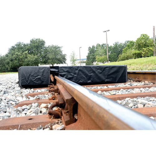 Berme Ultra-Track Berm, Capacit&eacute; 144 gal. US, 4' la x 6' lo x 12" h, Paroi en mousse Kelford