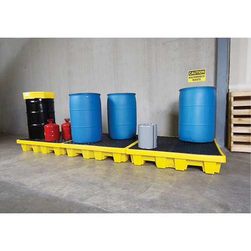 Ultra-Spill Pallet emboitable, 4 barils, Capacit&eacute; de d&eacute;versement 66 gal. US, 51" x 51" x 10" Kelford