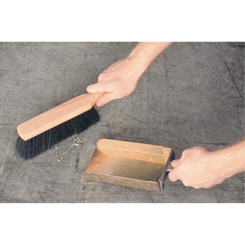 Dust Pan, Metal Kelford