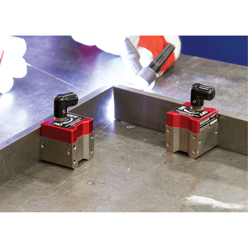 &eacute;querres magn&eacute;tiques Mag90 avec interrupteur, 1-1/2" lo x 1-1/2" la x 2-3/4" h, 150 lb Kelford