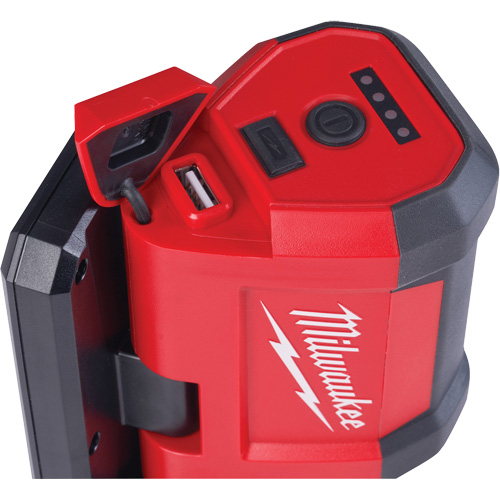 Projecteur &agrave; faisceau large pour entretien et r&eacute;paration avec chargeur USB M12 Rover, DEL, 700 lumens Kelford