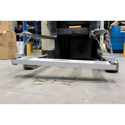Balais de cour magn&eacute;tique, 36" la Kelford