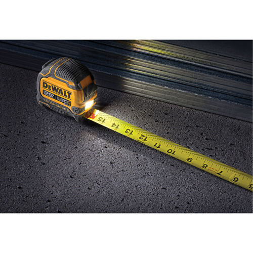 Ruban &agrave; mesurer &agrave; lampe DEL TOUGHSERIES, 25' Kelford