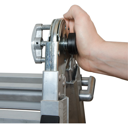 &eacute;chelle t&eacute;lescopique multipositions, 2,916' - 9,75', Aluminium, 300 lb, CSA calibre 1A Kelford