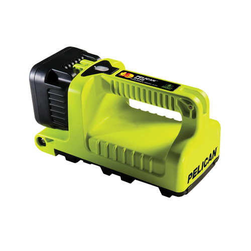 Lantern, LED, 588 Lumens, C Batteries Kelford