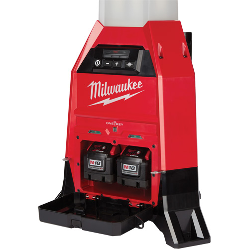 Lampe de chantier M18 Radius et chargeur avec One-Key, DEL, 4800/9000/2500 lumens, Boîtier en Plastique Kelford