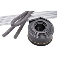 Porte de garage &agrave; balayage calfeutrant Kelford