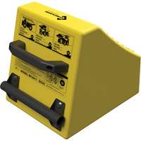 Cale de roue ultra-robuste pour l'exploitation mini&egrave;re Checkers Safety, PEHD, Jaune, 14-1/2" la x 17-1/2" p x 16" h Kelford