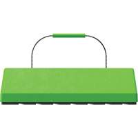 Cale de roue pour avion Checkers Safety SafeRay avec poign&eacute;e &agrave; c&acirc;ble & patin en caoutchouc, Ur&eacute;thane, Vert fluorescent, 24" la x 8" p x 6" h Kelford
