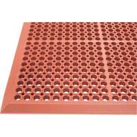 Competitor Series Mats, Slotted, 3' x 5' x 7/8", Orange, Natural Rubber Kelford