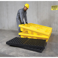 Ultra-Spill Pallet emboitable, 4 barils, Capacit&eacute; de d&eacute;versement 66 gal. US, 51" x 51" x 10" Kelford