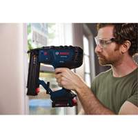 Brushless 18-Gauge Brad Nailer Kit with Standard Power Battery, 18 V, Lithium-Ion Kelford