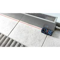 T&eacute;l&eacute;m&egrave;tre laser rouge BLAZE, 0.0' - 165' (0.0 m - 50,2 m) Gamme de mesure, Num&eacute;rique (&eacute;lectronique) Kelford