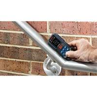 T&eacute;l&eacute;m&egrave;tre laser rouge connect&eacute; BLAZE, 0.0' - 165' (0.0 m - 50,2 m) Gamme de mesure, Num&eacute;rique (&eacute;lectronique) Kelford